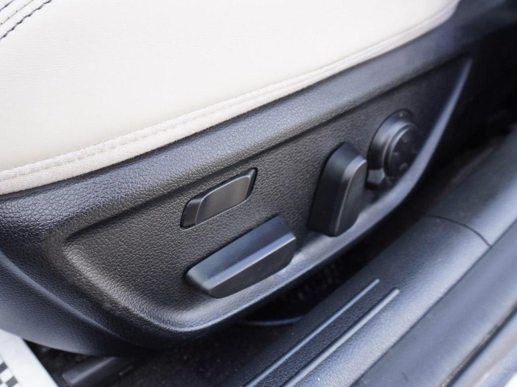 Genesis G70 3.3T RWD 2023