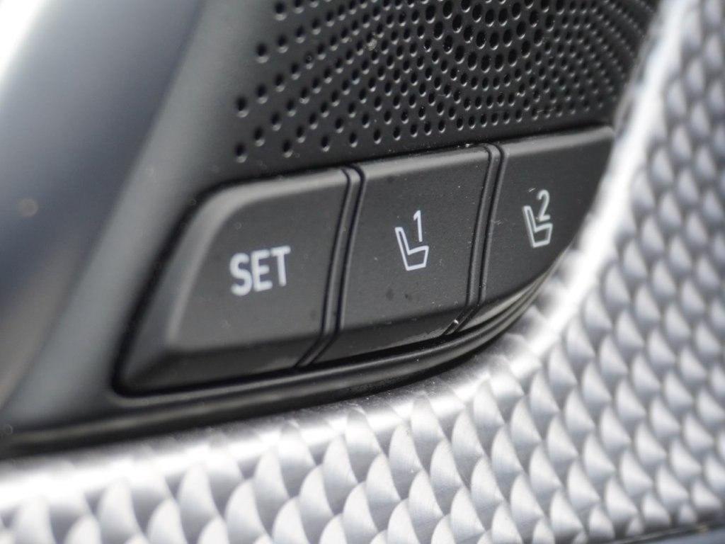 Genesis G70 3.3T RWD 2023