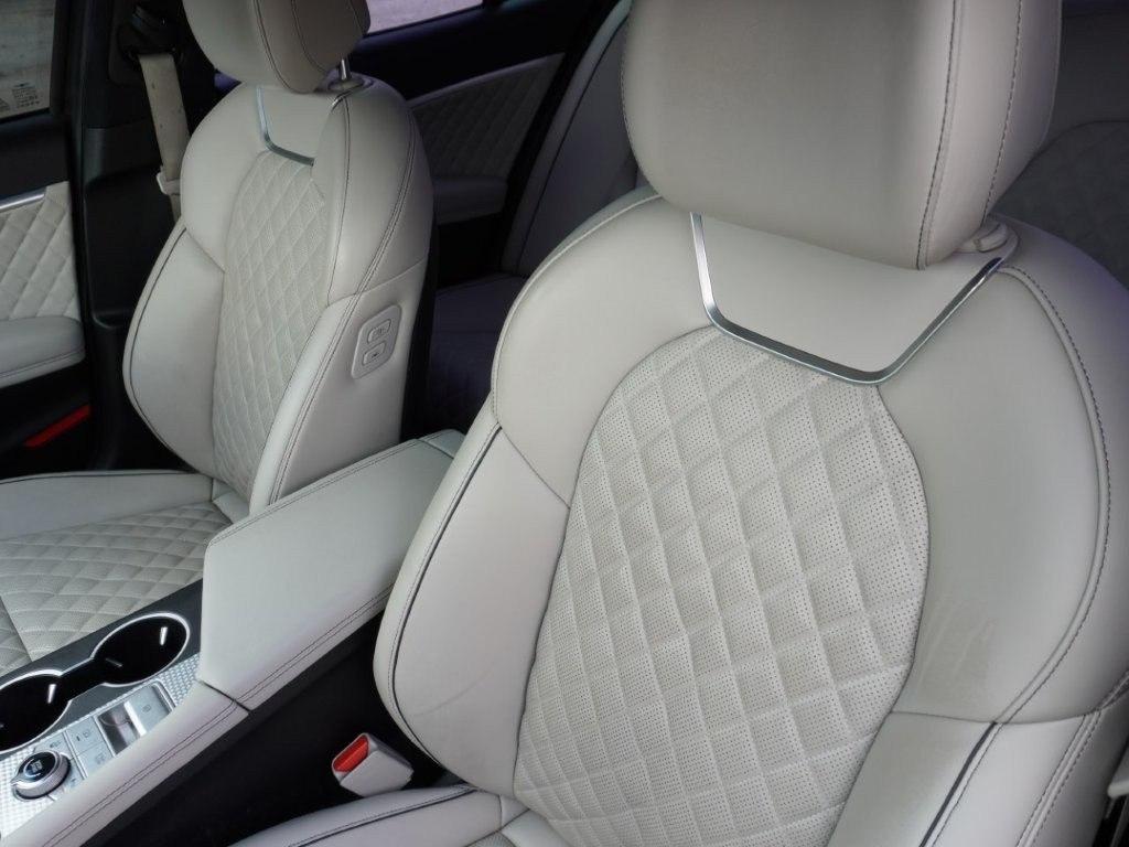 Genesis G70 3.3T RWD 2023