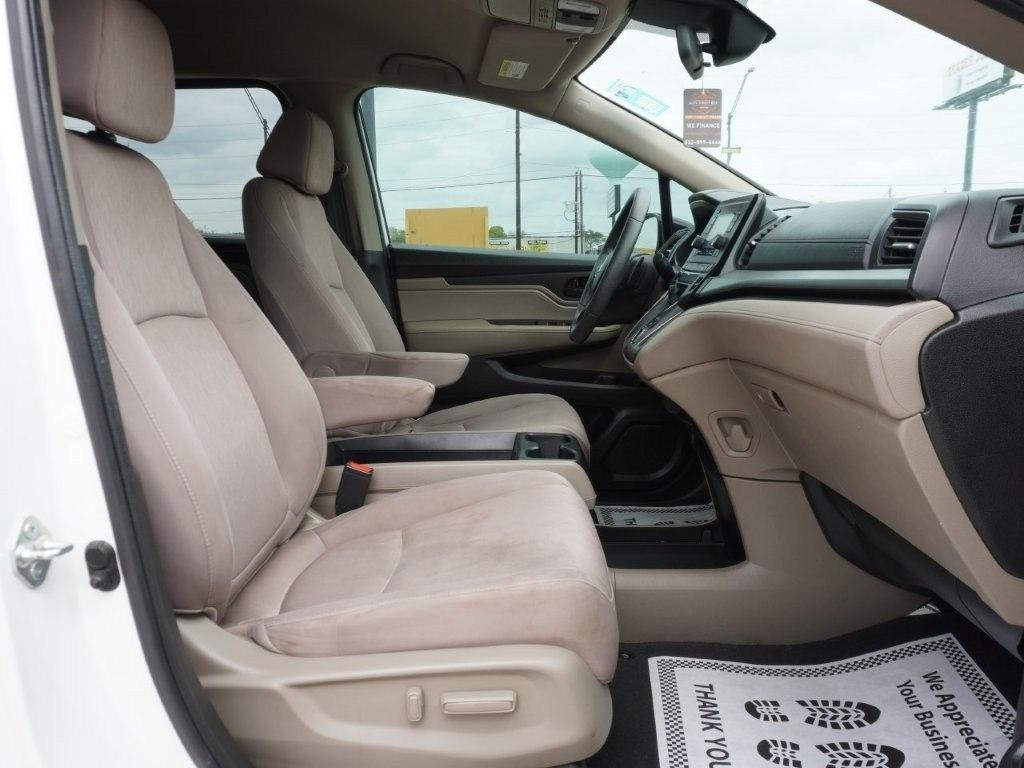 Honda Odyssey LX Auto 2022