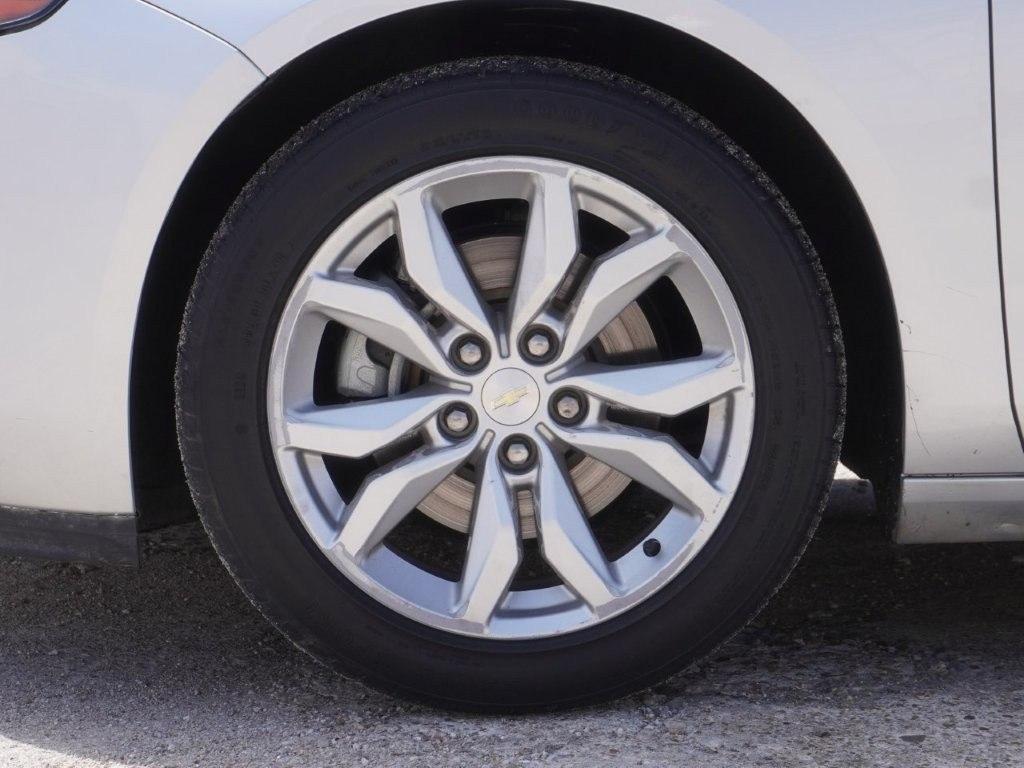 Chevrolet Impala 4dr Sdn LT w/1LT 2018