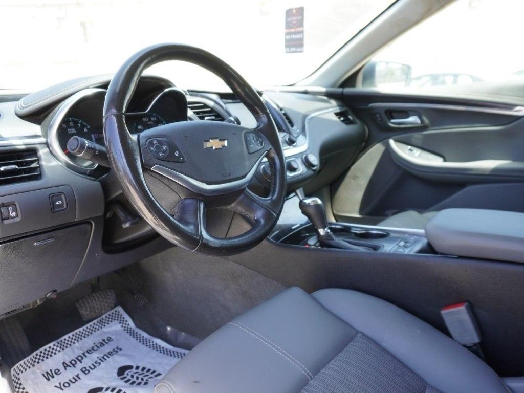 Chevrolet Impala 4dr Sdn LT w/1LT 2018
