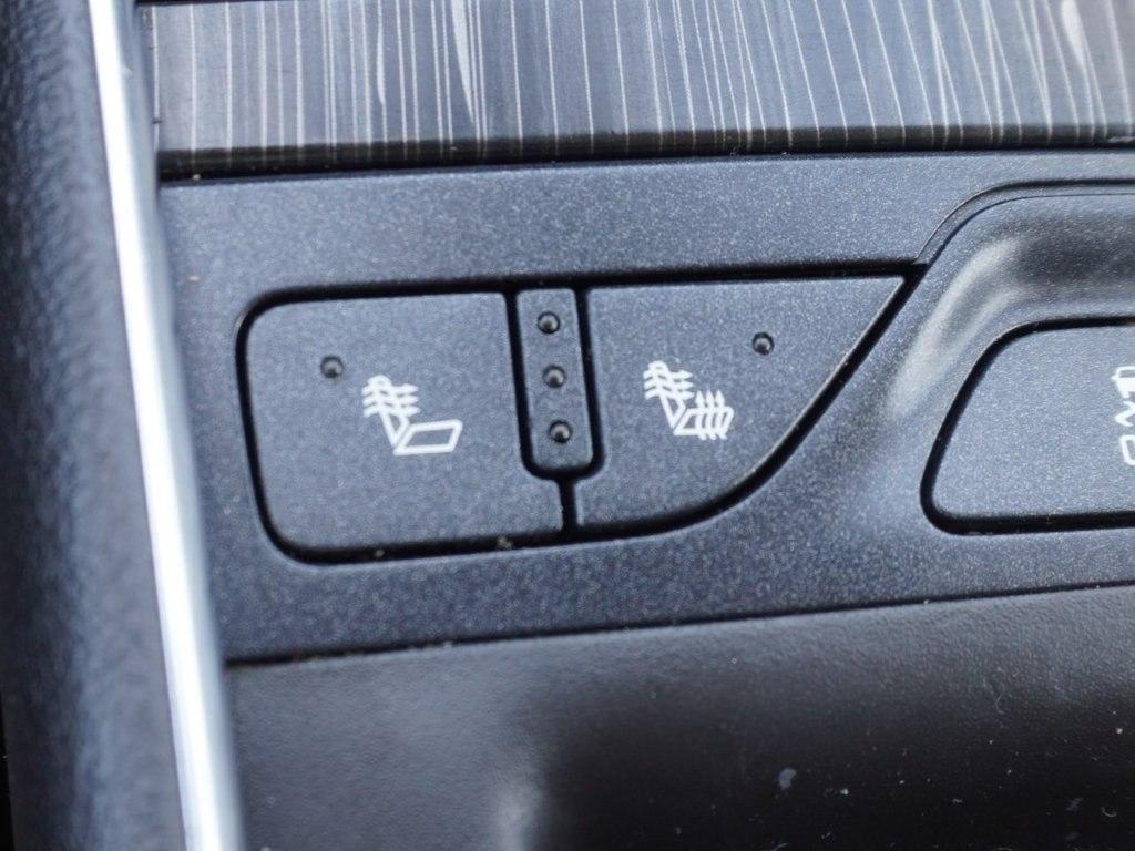 Chevrolet Impala 4dr Sdn LT w/1LT 2018