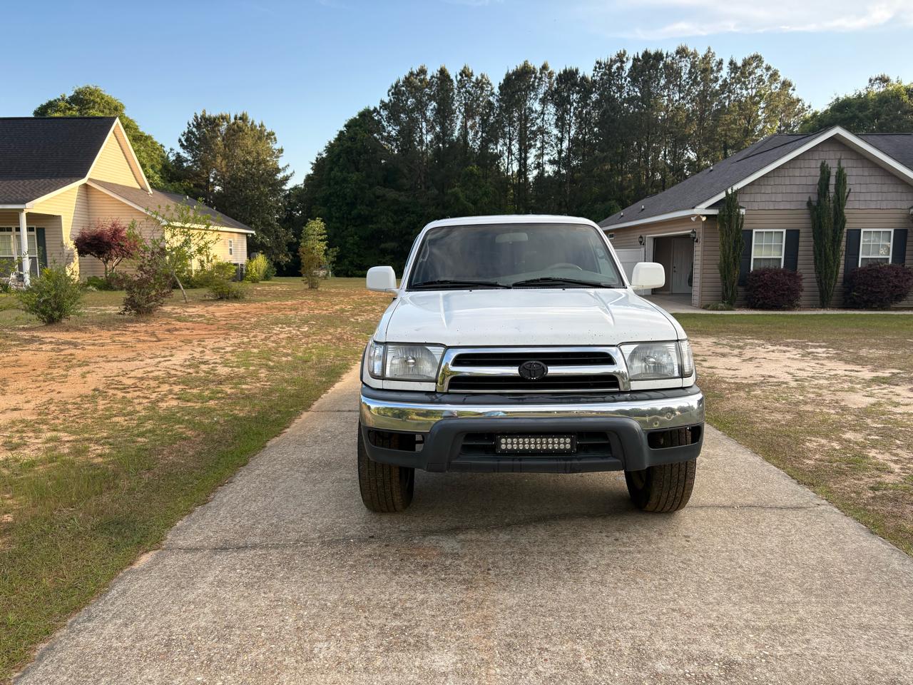 Toyota 4Runner SR5 2WD 1999