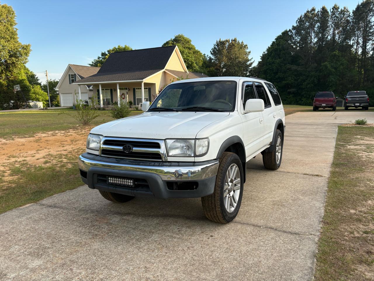 Toyota 4Runner SR5 2WD 1999