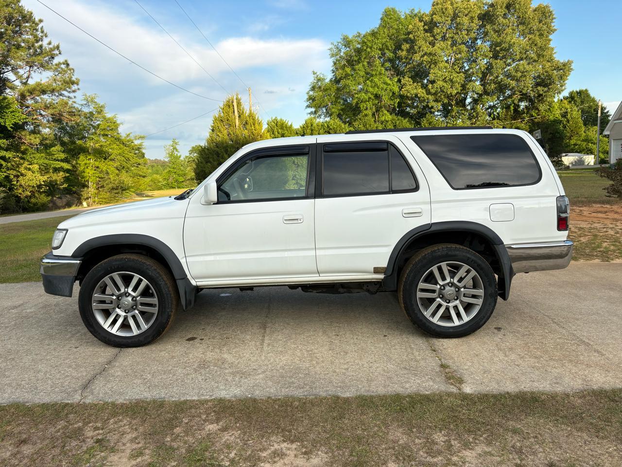 Toyota 4Runner SR5 2WD 1999