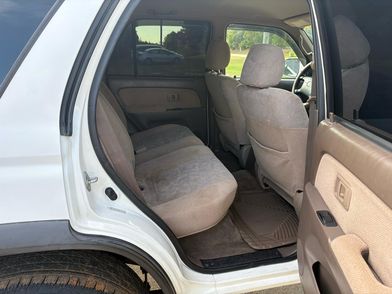 Toyota 4Runner SR5 2WD 1999