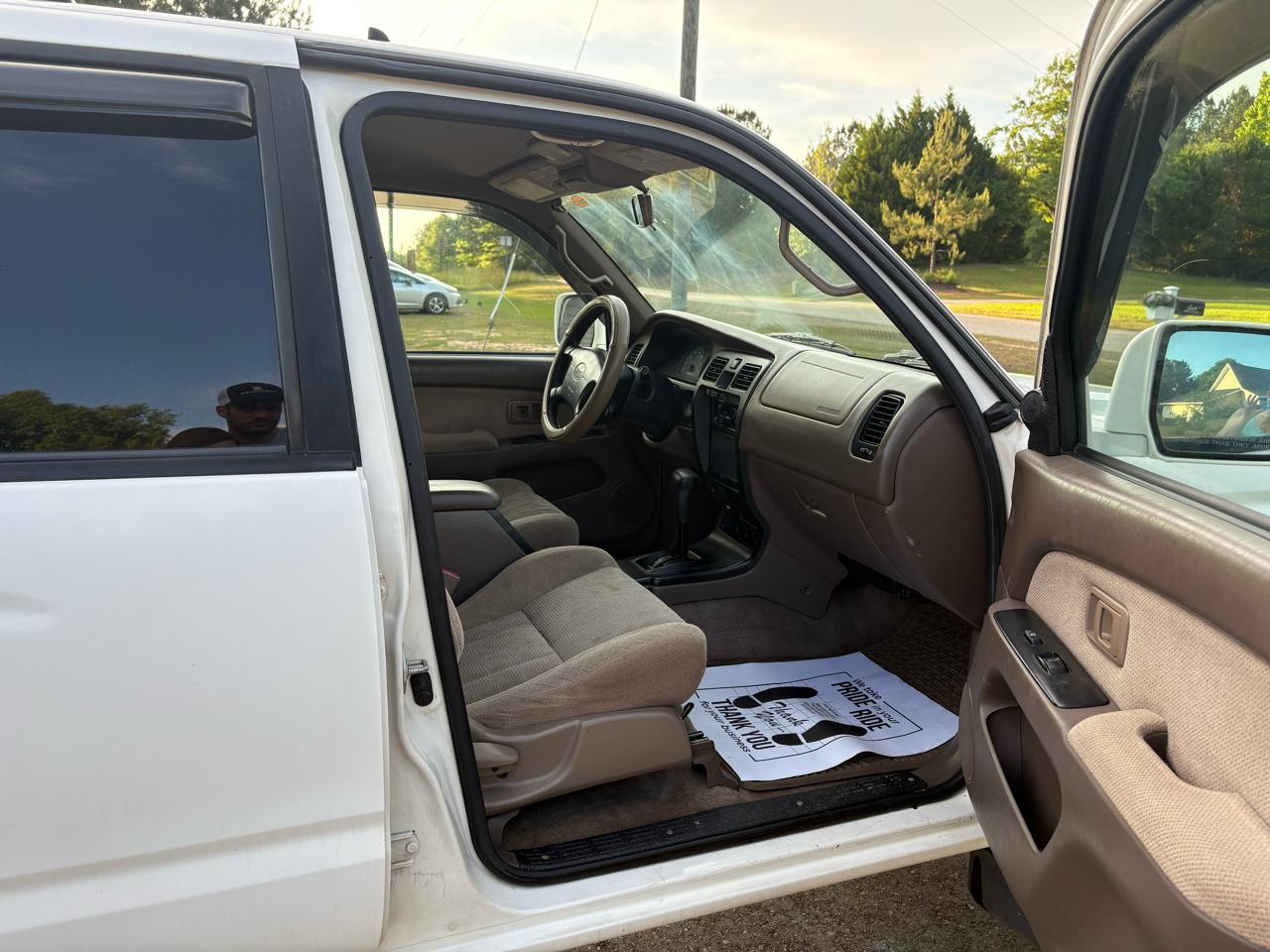 Toyota 4Runner SR5 2WD 1999