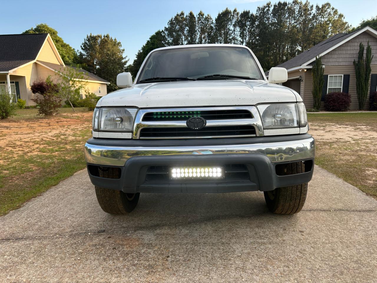 Toyota 4Runner SR5 2WD 1999
