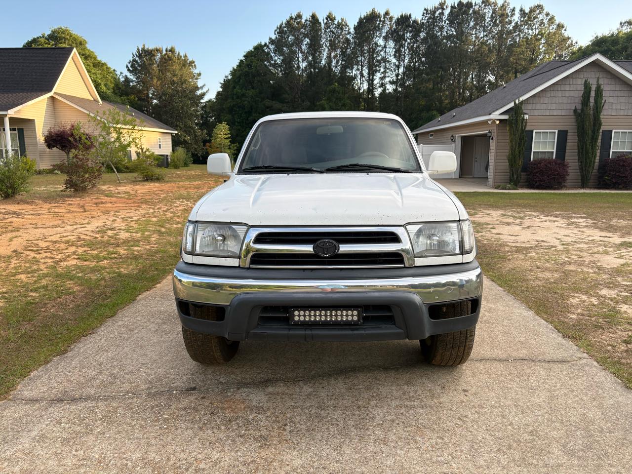 Toyota 4Runner SR5 2WD 1999