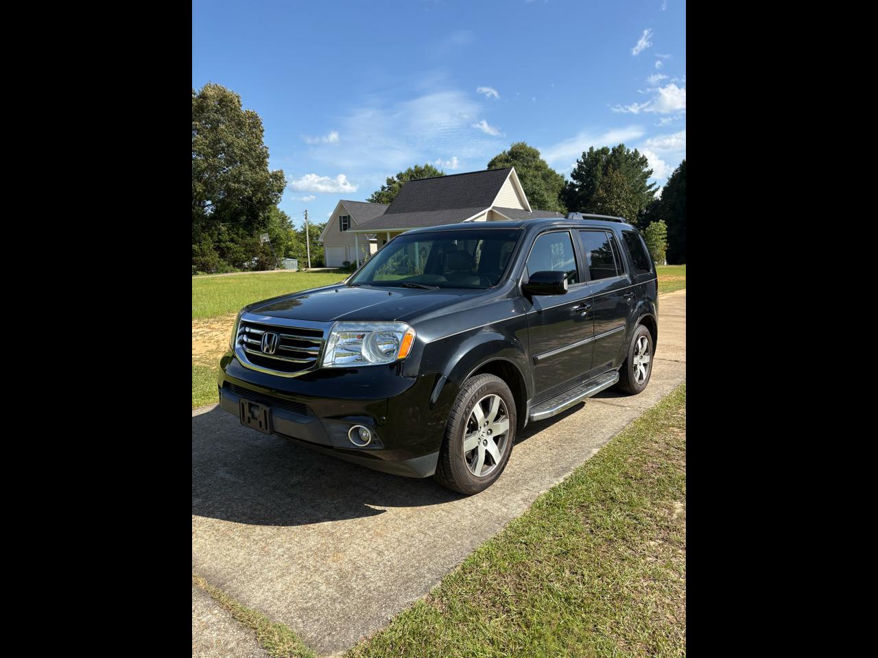 Honda Pilot Touring 2WD 5-Spd AT with DVD 2012