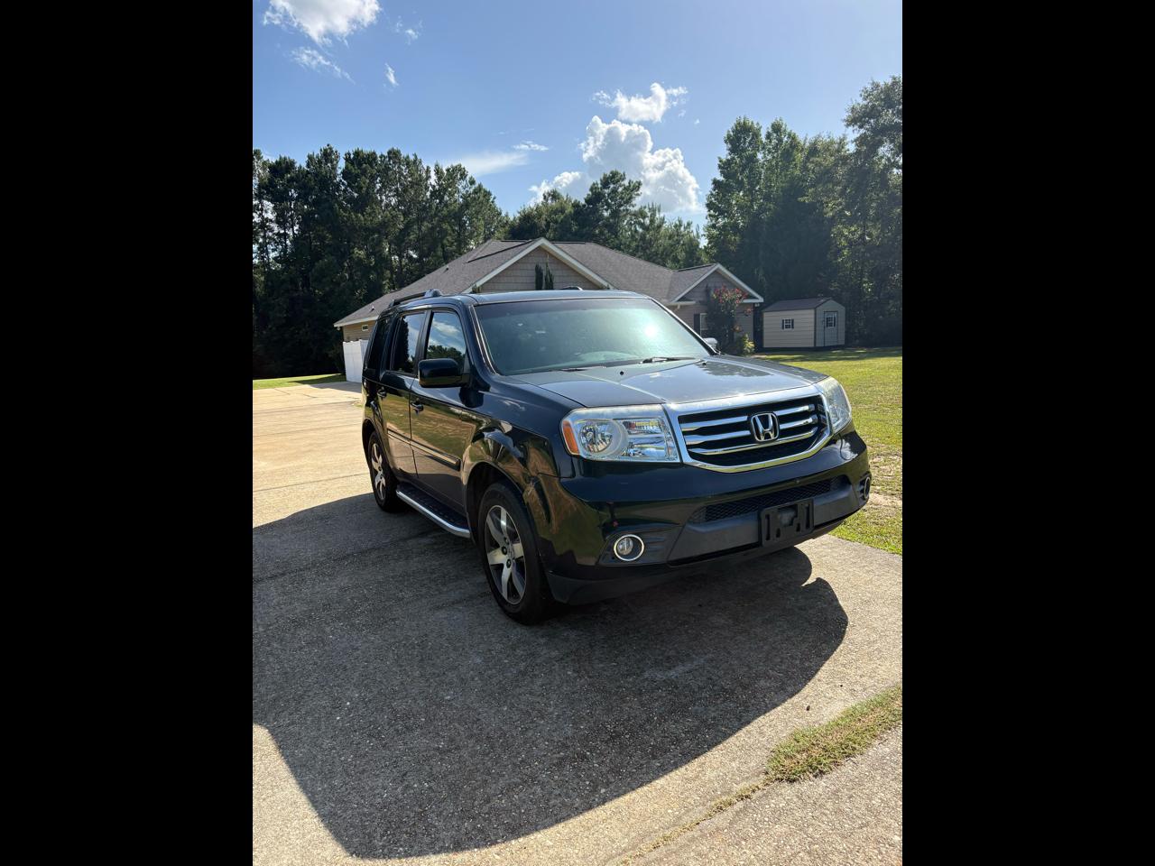 2012 Honda Pilot Touring 2WD 5-Spd AT with DVD