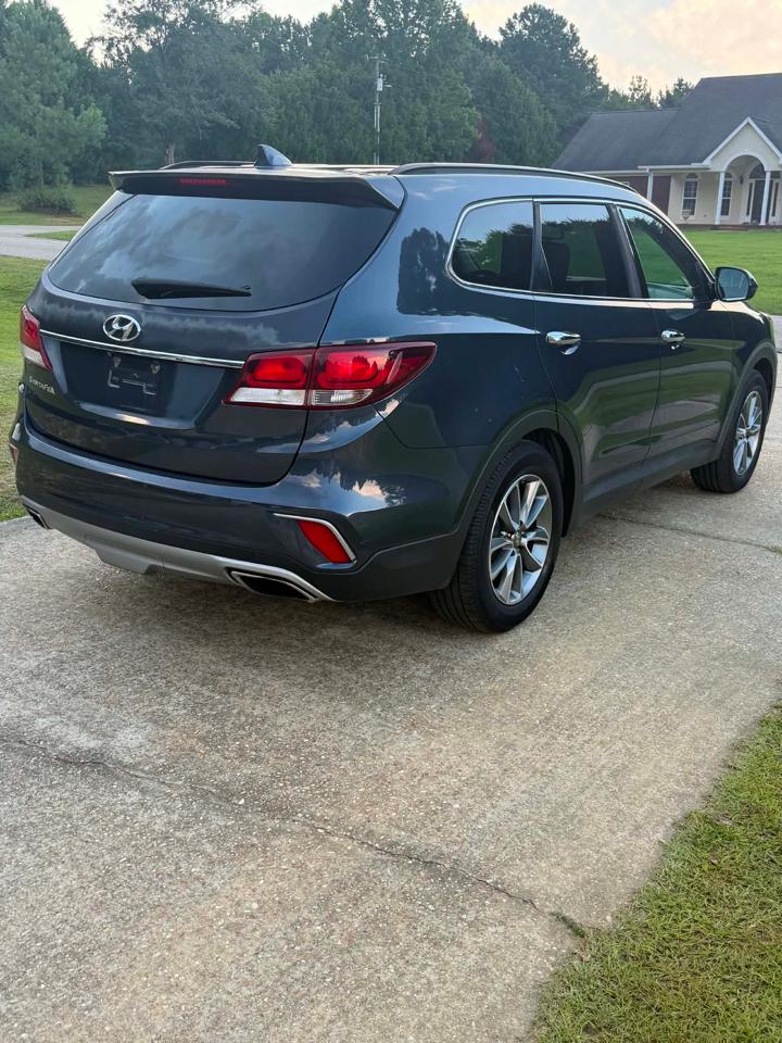 Hyundai Santa Fe SE FWD 2017