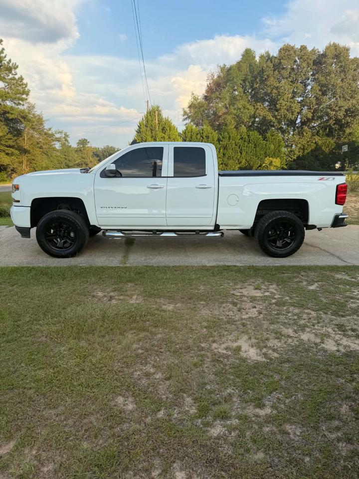 Chevrolet Silverado 1500 LT Double Cab 4WD 2017