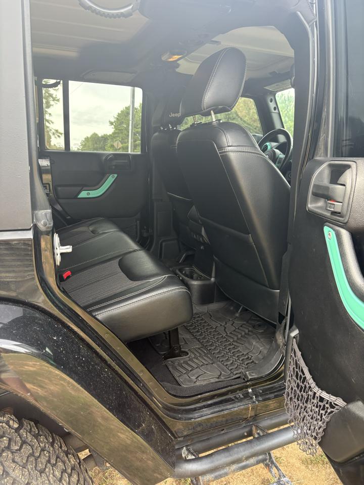 Jeep Wrangler Unlimited Sport 4WD 2015