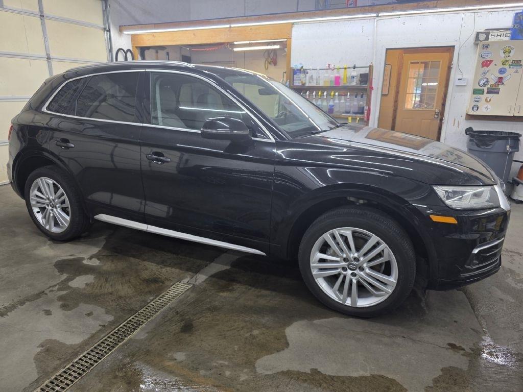 2020 Audi Q5 45 quattro S tronic Premium Plus's photo