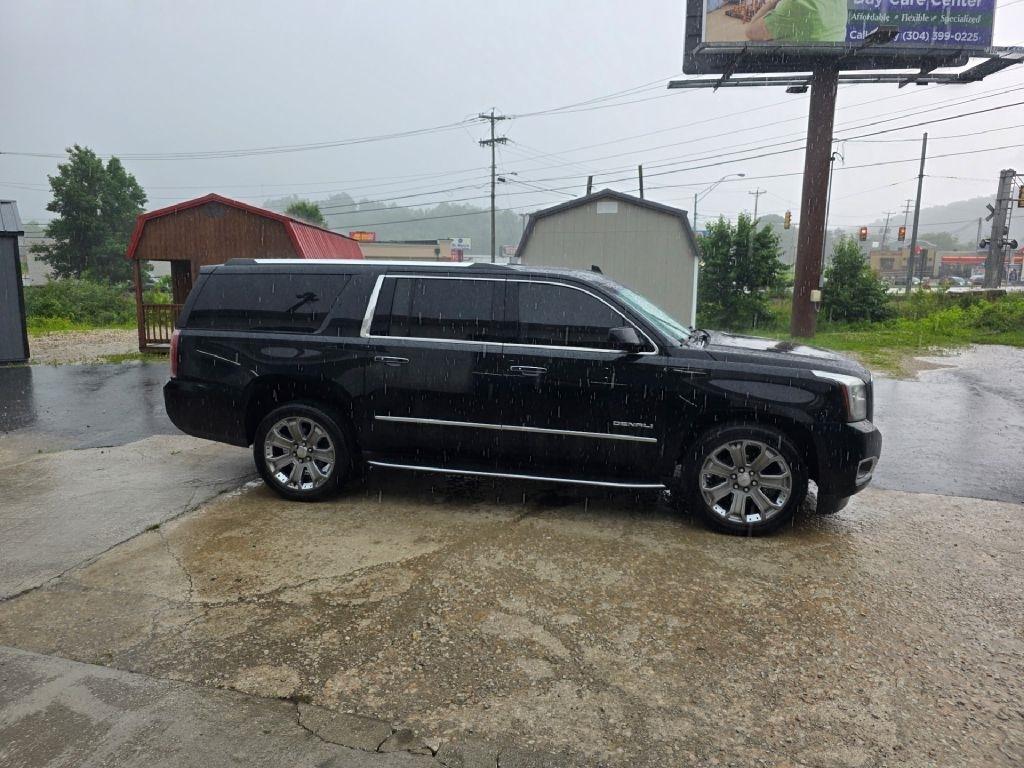 2018 GMC Yukon Denali AWD's photo