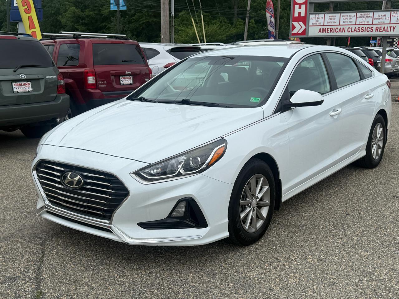 2018 Hyundai Sonata SE - Photo 3