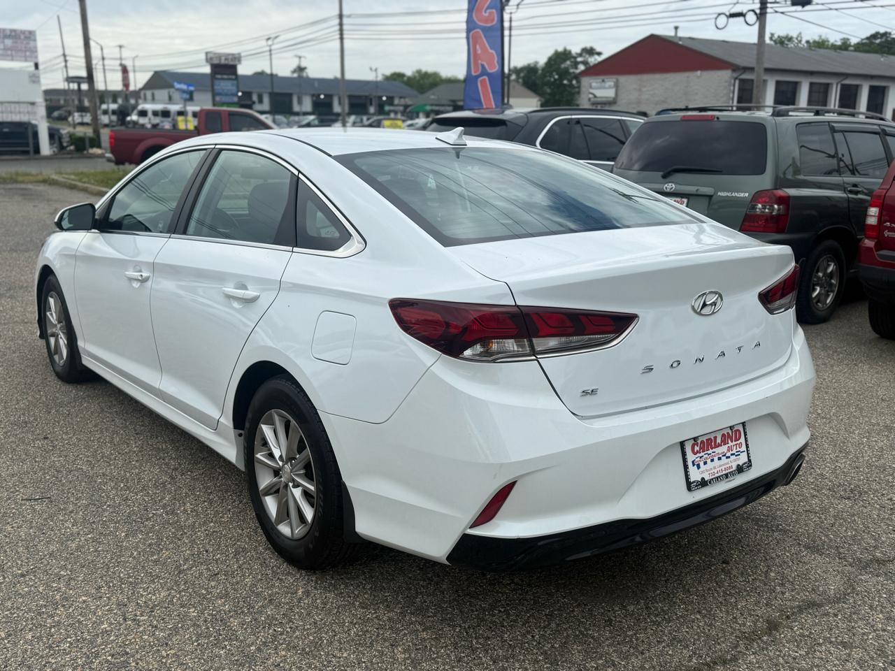 2018 Hyundai Sonata SE - Photo 5