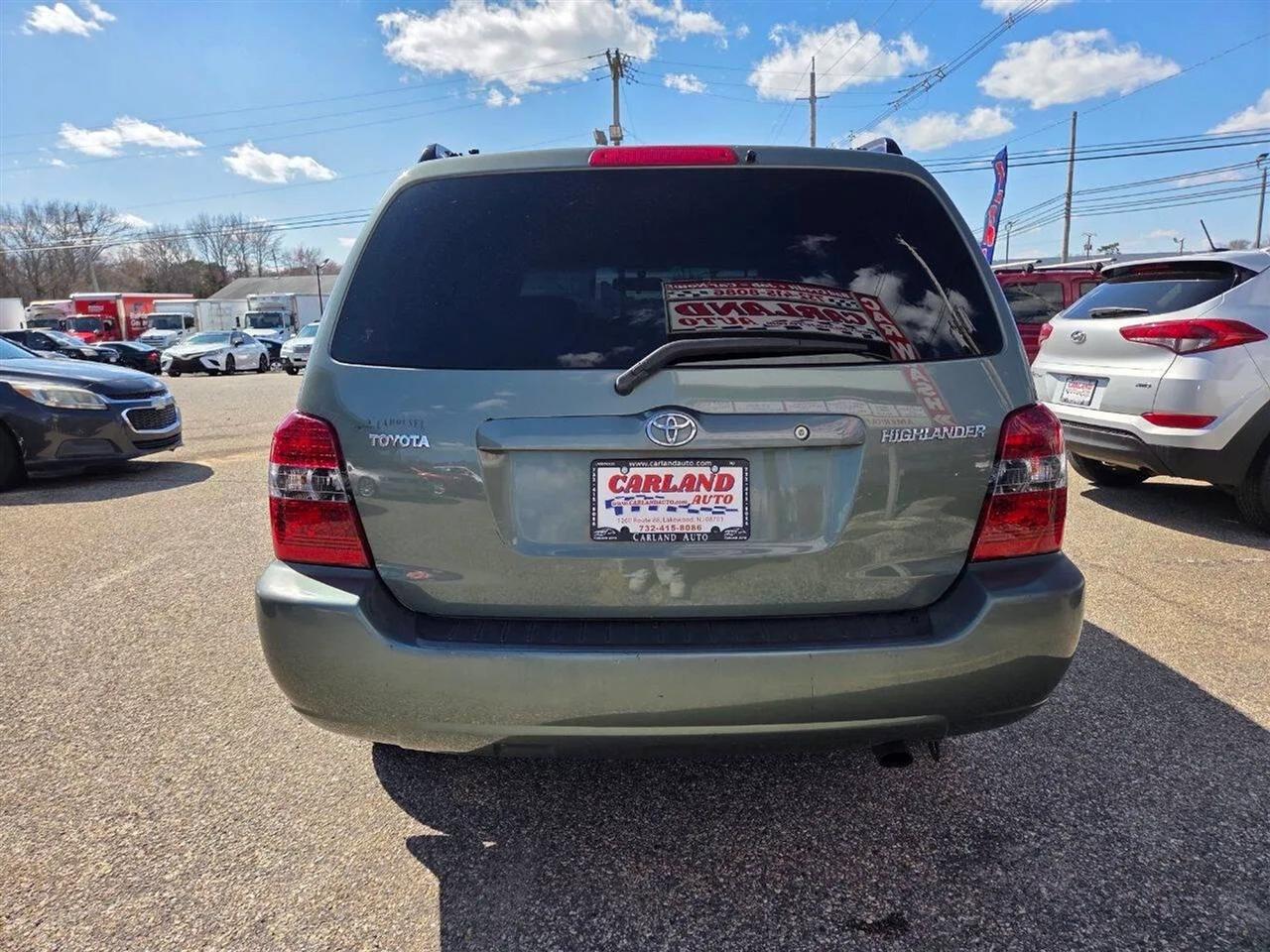 Toyota Highlander 2WD 2004
