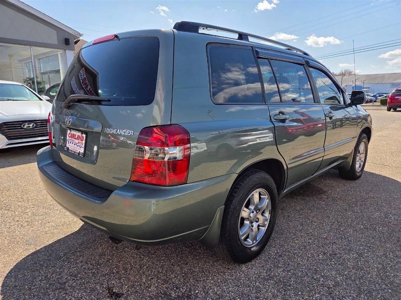Toyota Highlander 2WD 2004