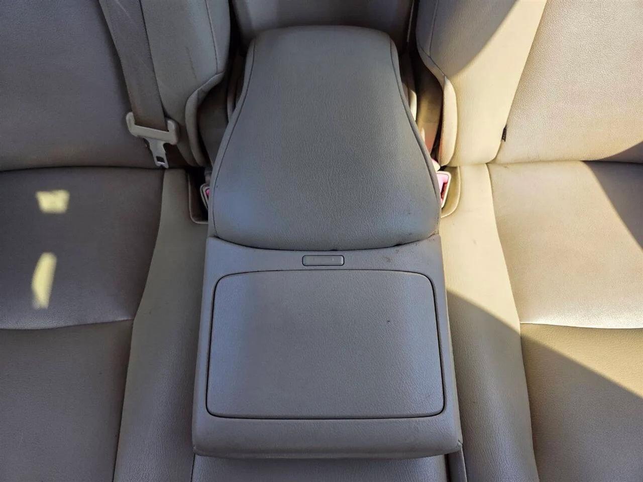 Toyota Highlander 2WD 2004