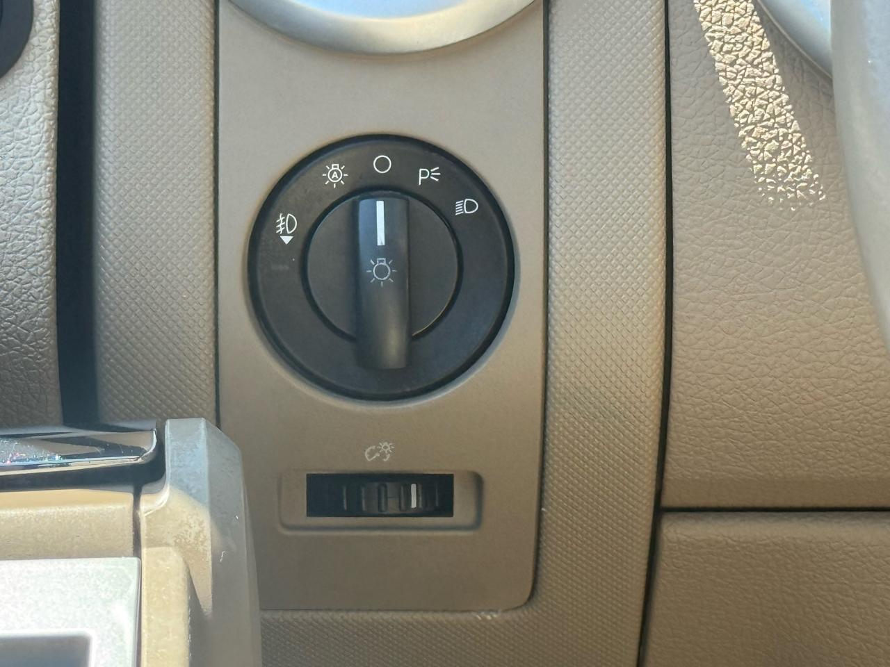 Mercury Mountaineer Premier 4.0L AWD 2010