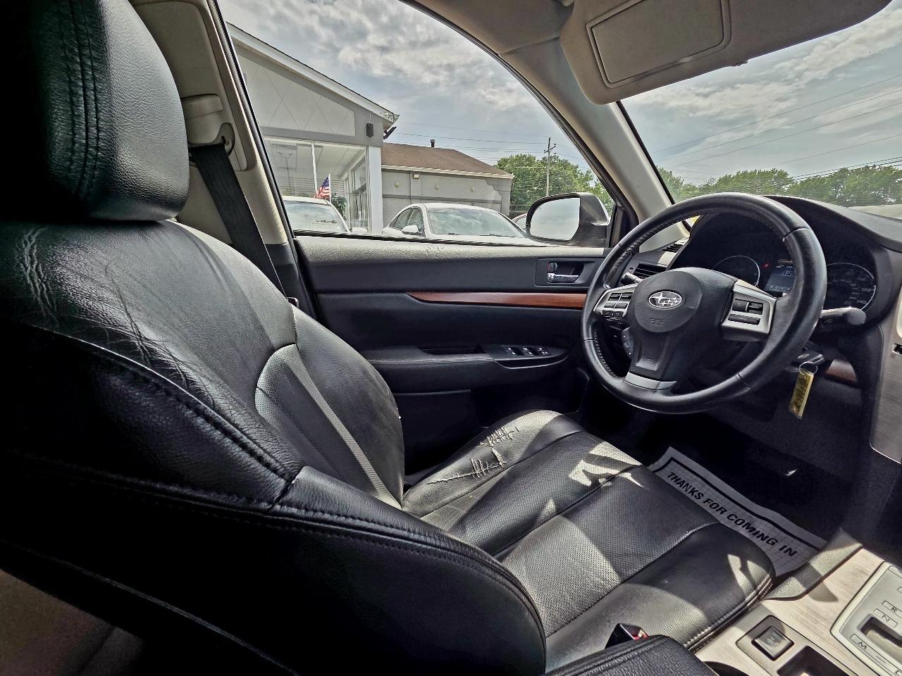 Subaru Outback 2.5i Limited 2014