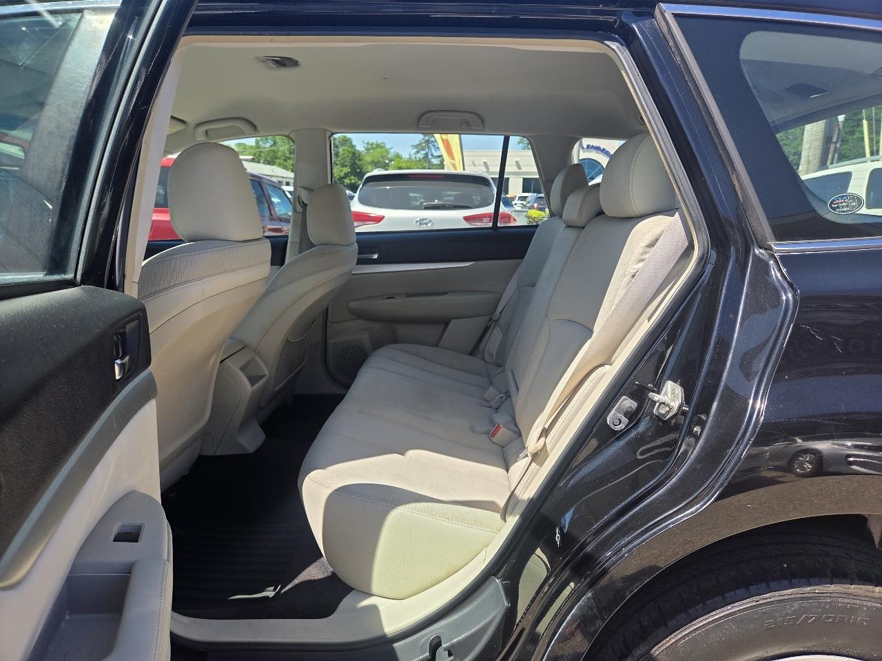 Subaru Outback 2.5i 2011