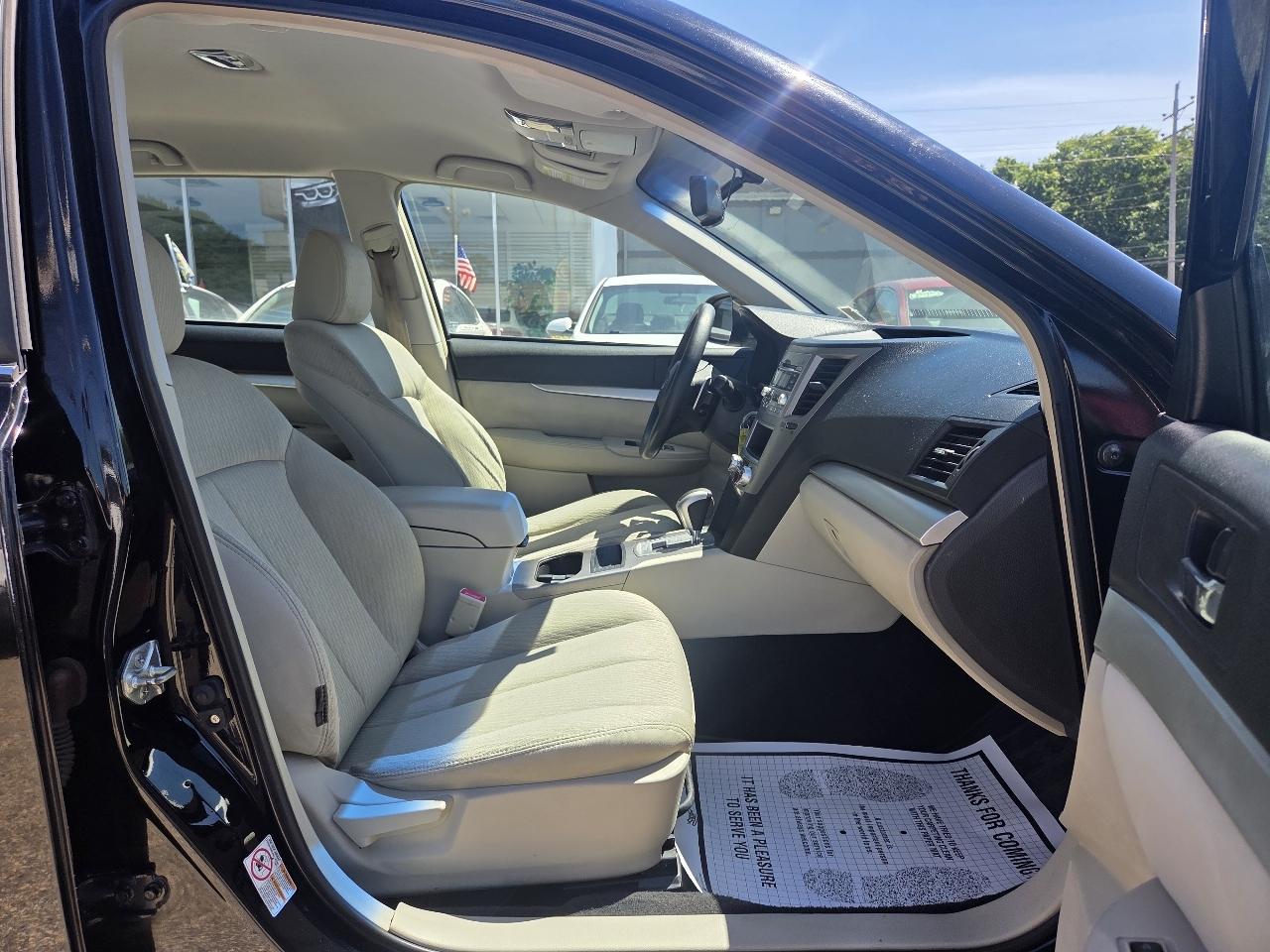 Subaru Outback 2.5i 2011