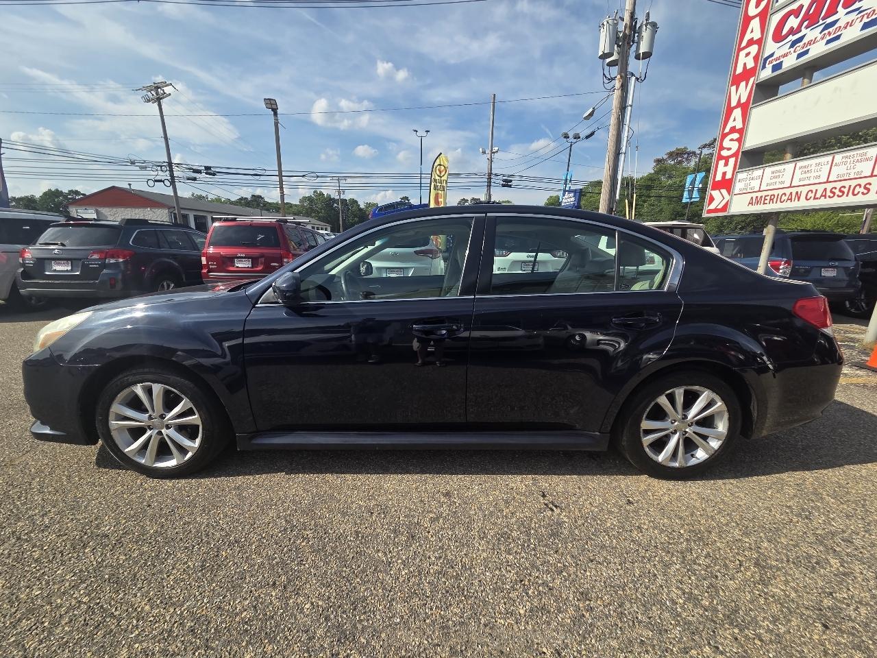 Subaru Legacy 2.5i Limited 2013