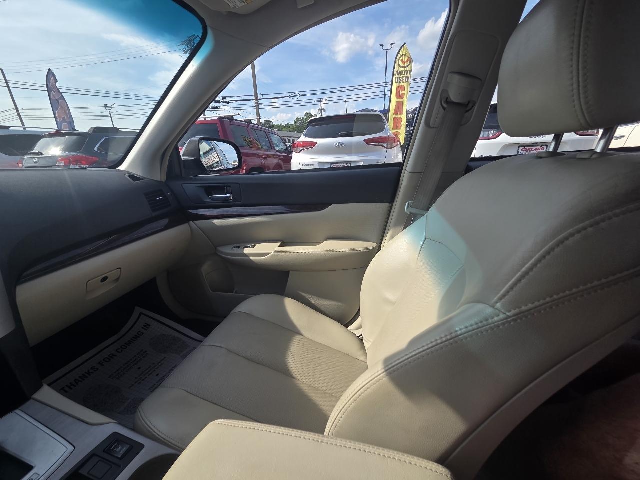 Subaru Legacy 2.5i Limited 2013