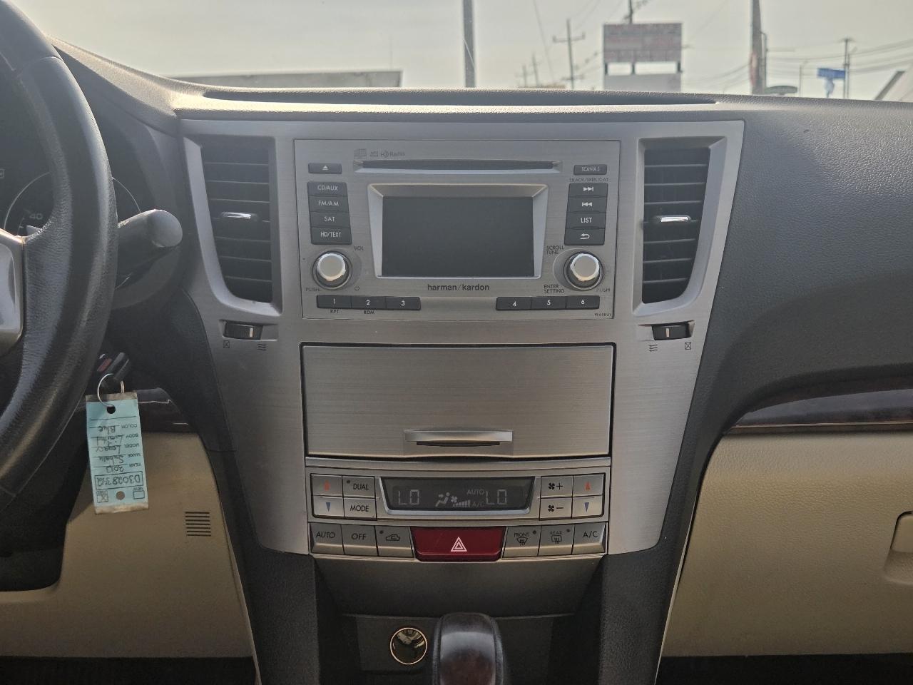 Subaru Legacy 2.5i Limited 2013