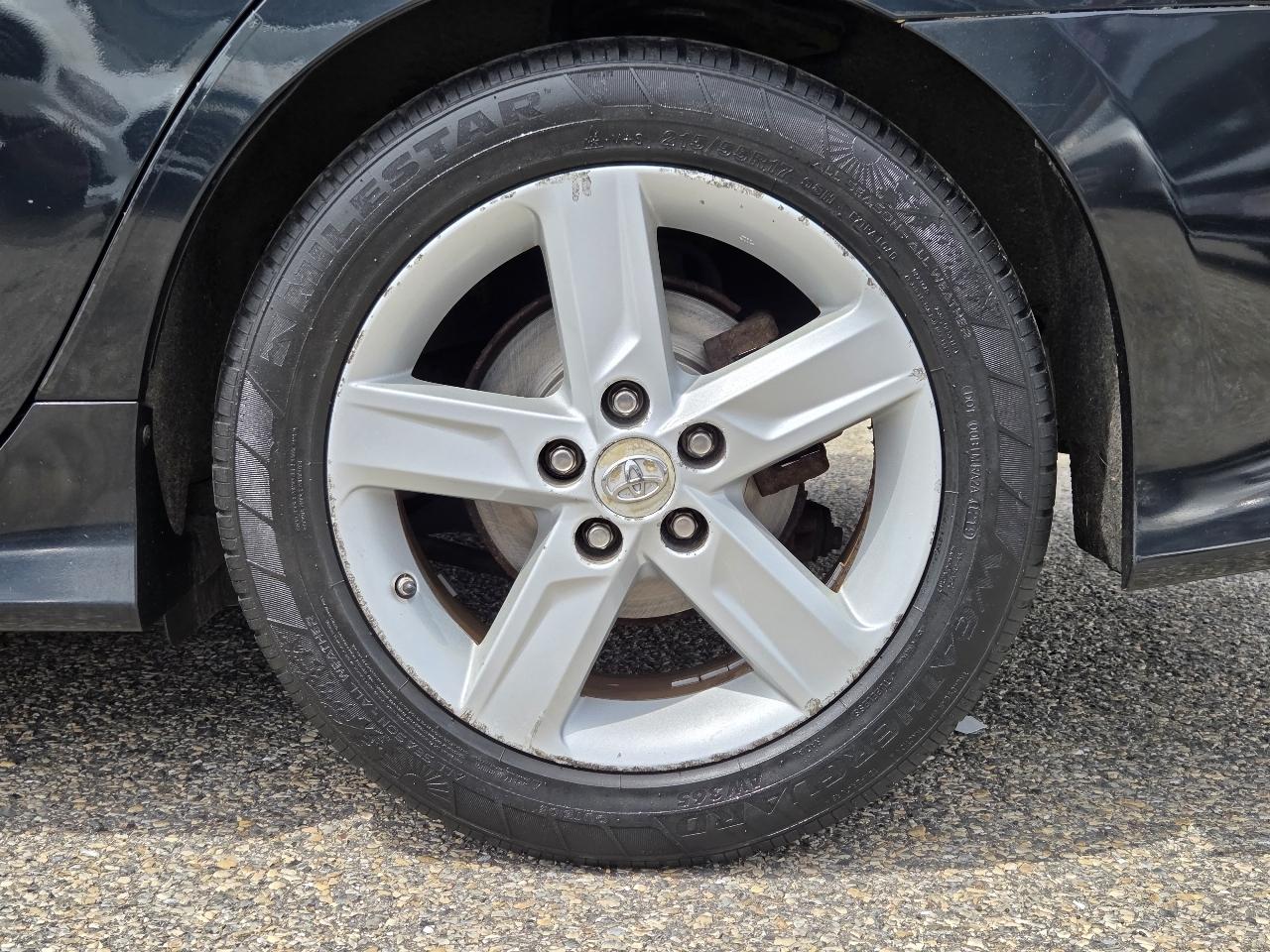 Toyota Camry 4dr Sdn SE Auto V6 2012