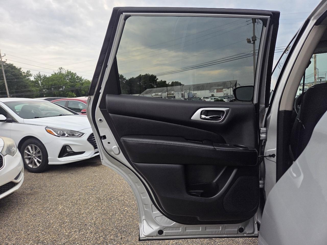Nissan Pathfinder Platinum 4WD 2018