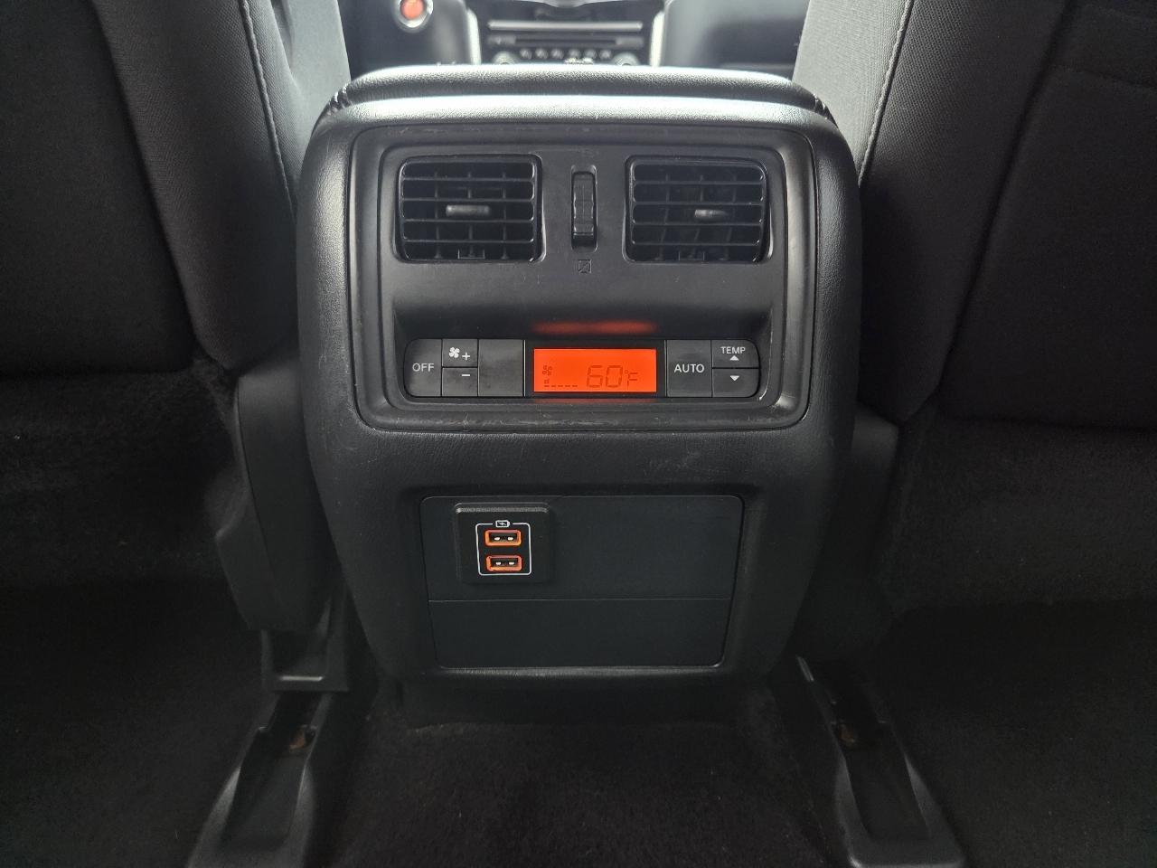 Nissan Pathfinder Platinum 4WD 2018