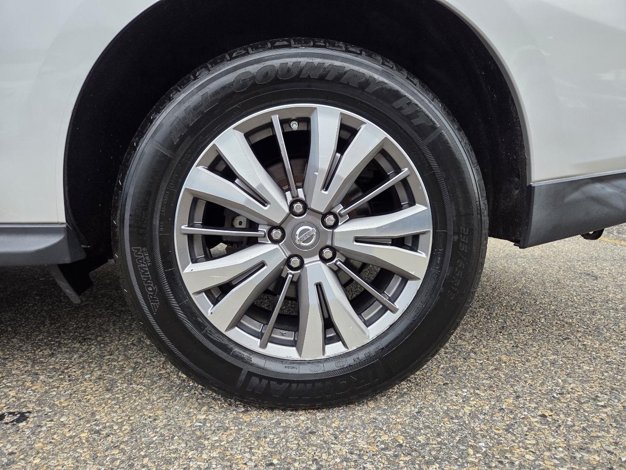 Nissan Pathfinder Platinum 4WD 2018