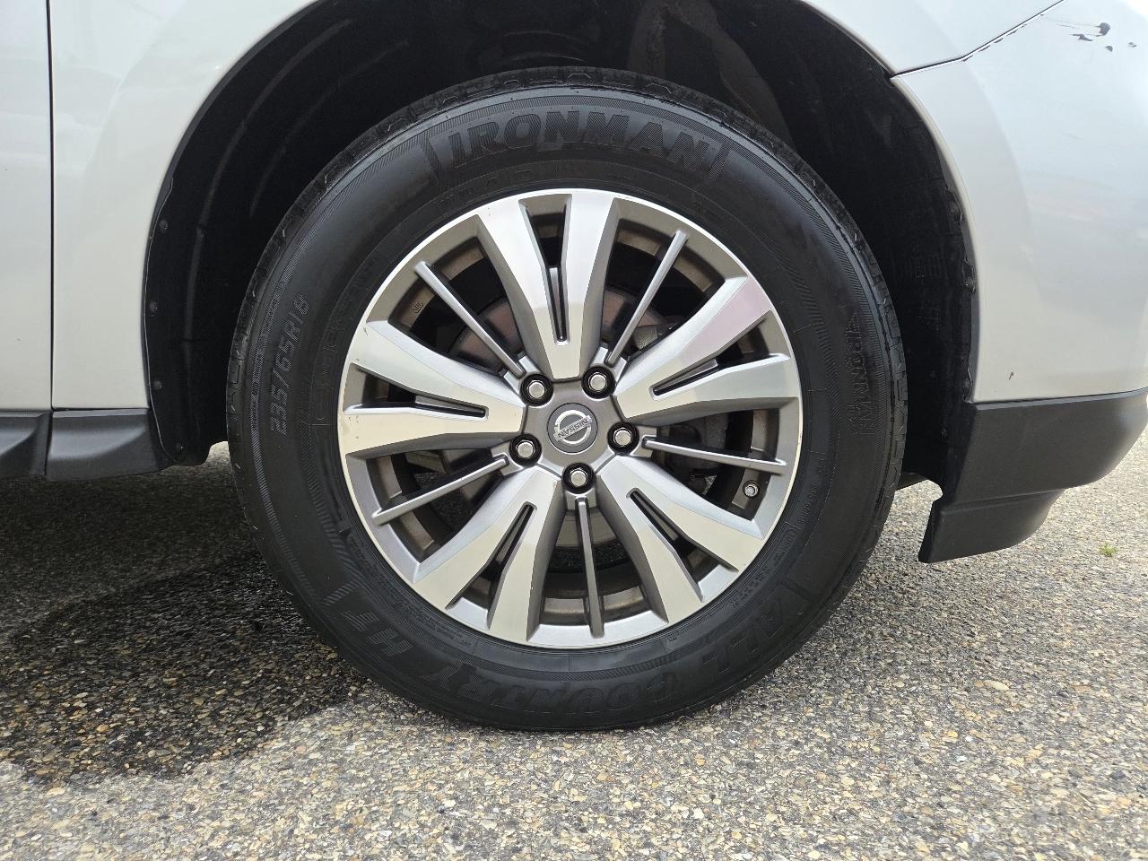 Nissan Pathfinder Platinum 4WD 2018