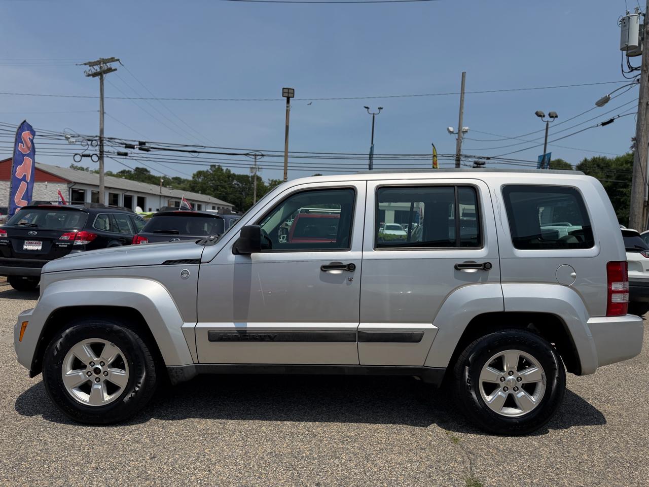 Jeep Liberty Sport 4WD 2011