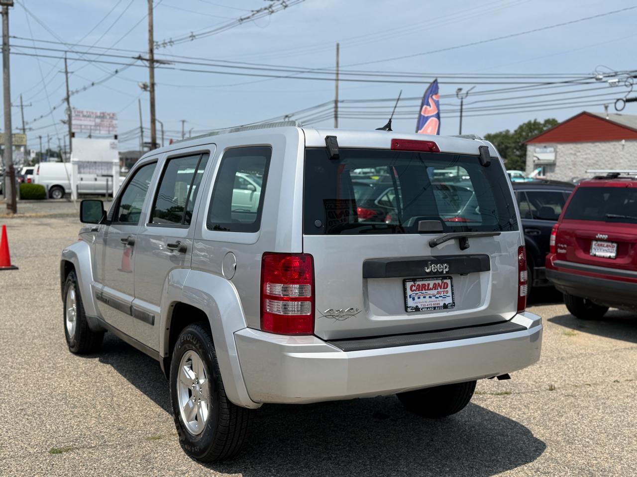Jeep Liberty Sport 4WD 2011