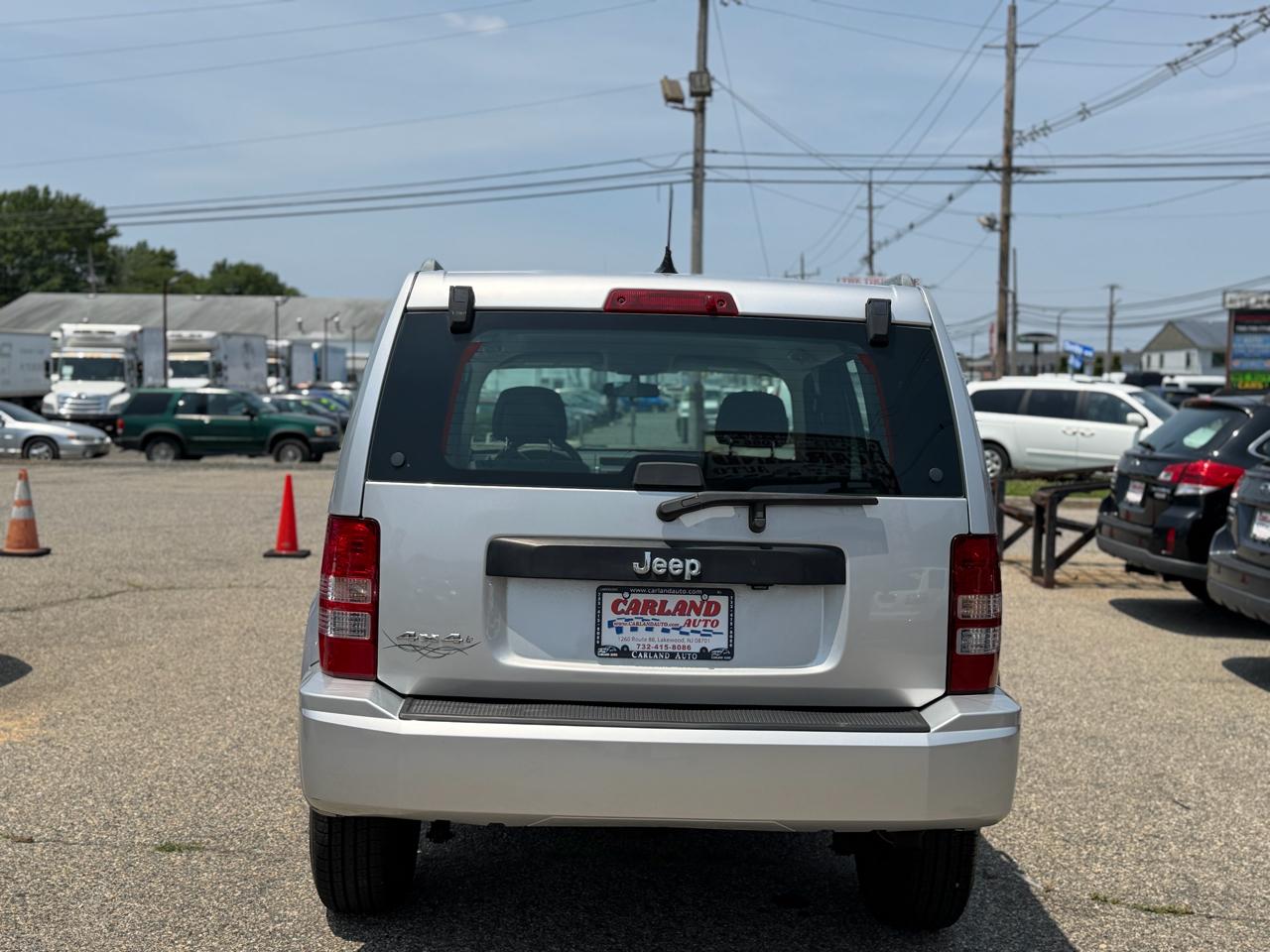 Jeep Liberty Sport 4WD 2011