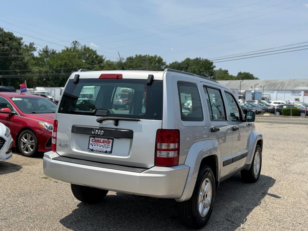 Jeep Liberty Sport 4WD 2011