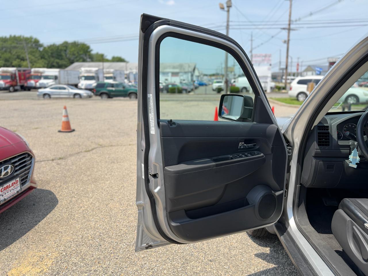 Jeep Liberty Sport 4WD 2011