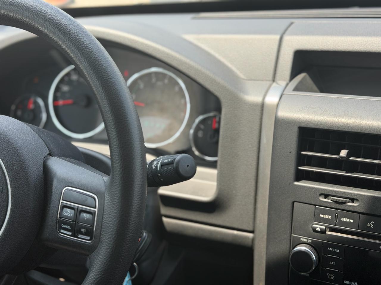 Jeep Liberty Sport 4WD 2011