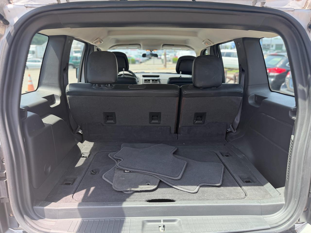 Jeep Liberty Sport 4WD 2011