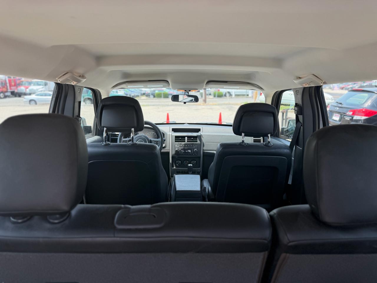 Jeep Liberty Sport 4WD 2011