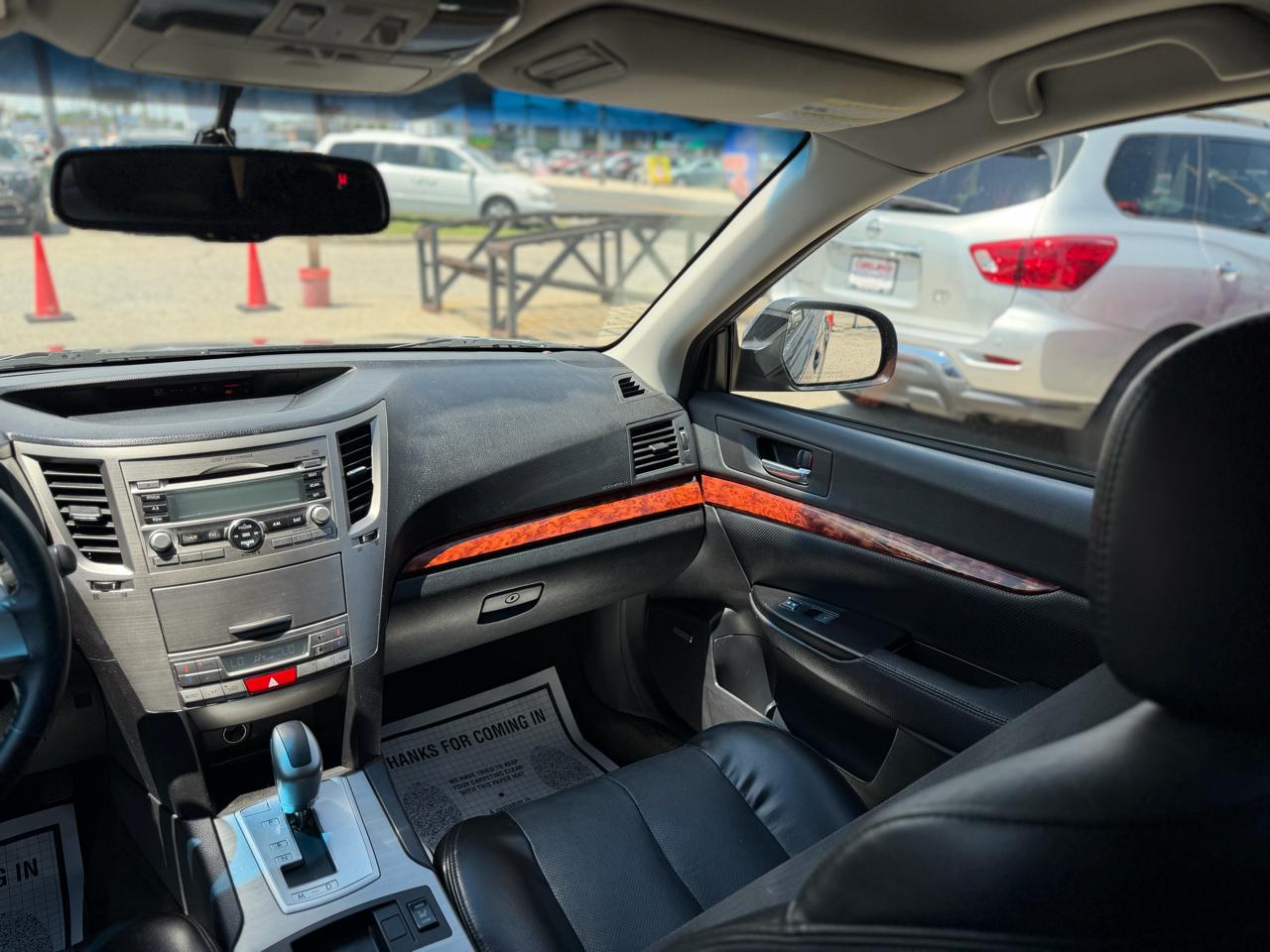 Subaru Outback 2.5i Limited 2010