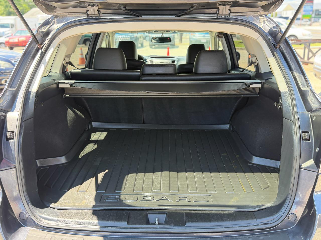 Subaru Outback 2.5i Limited 2010