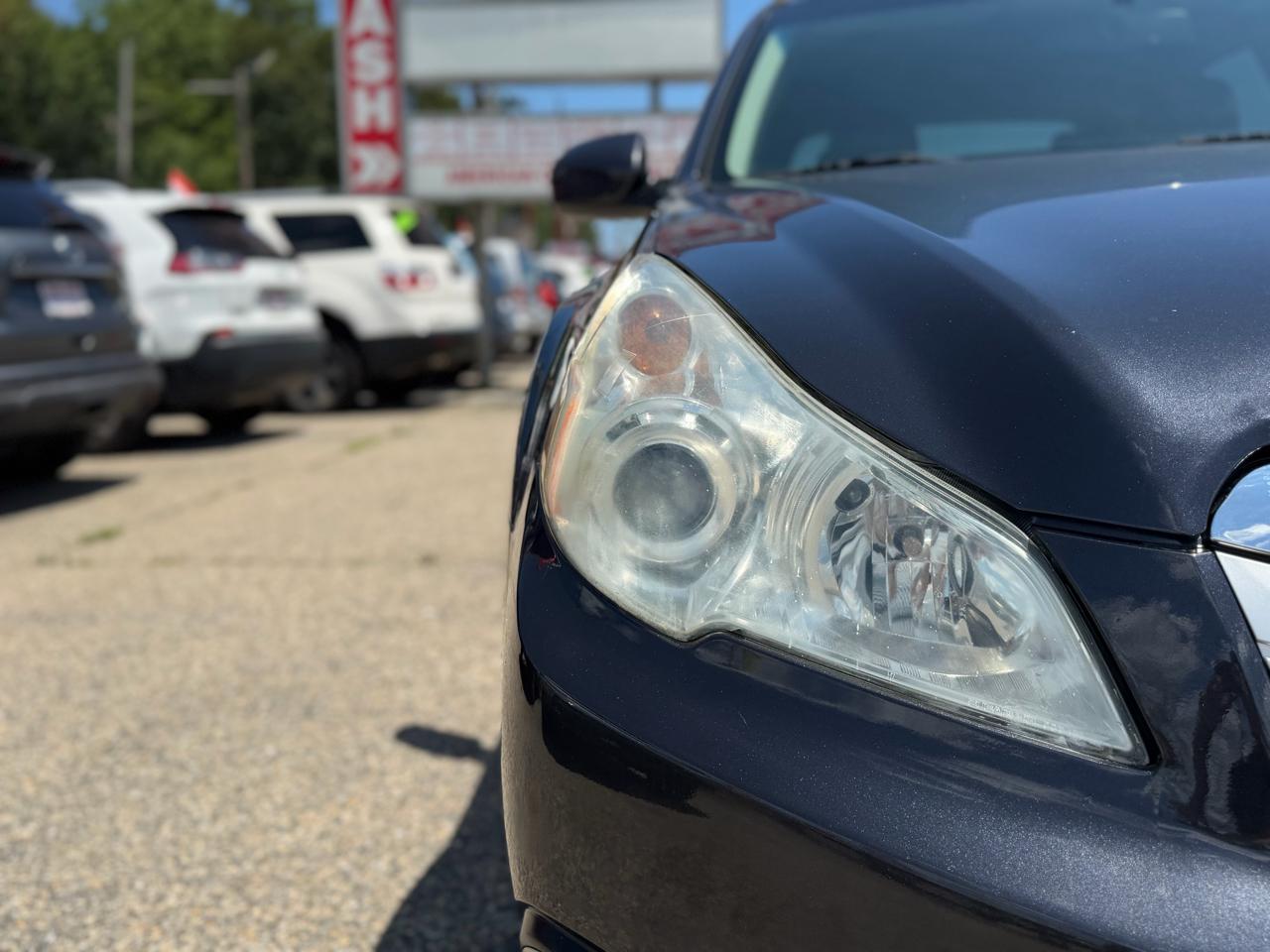 Subaru Outback 2.5i Limited 2010
