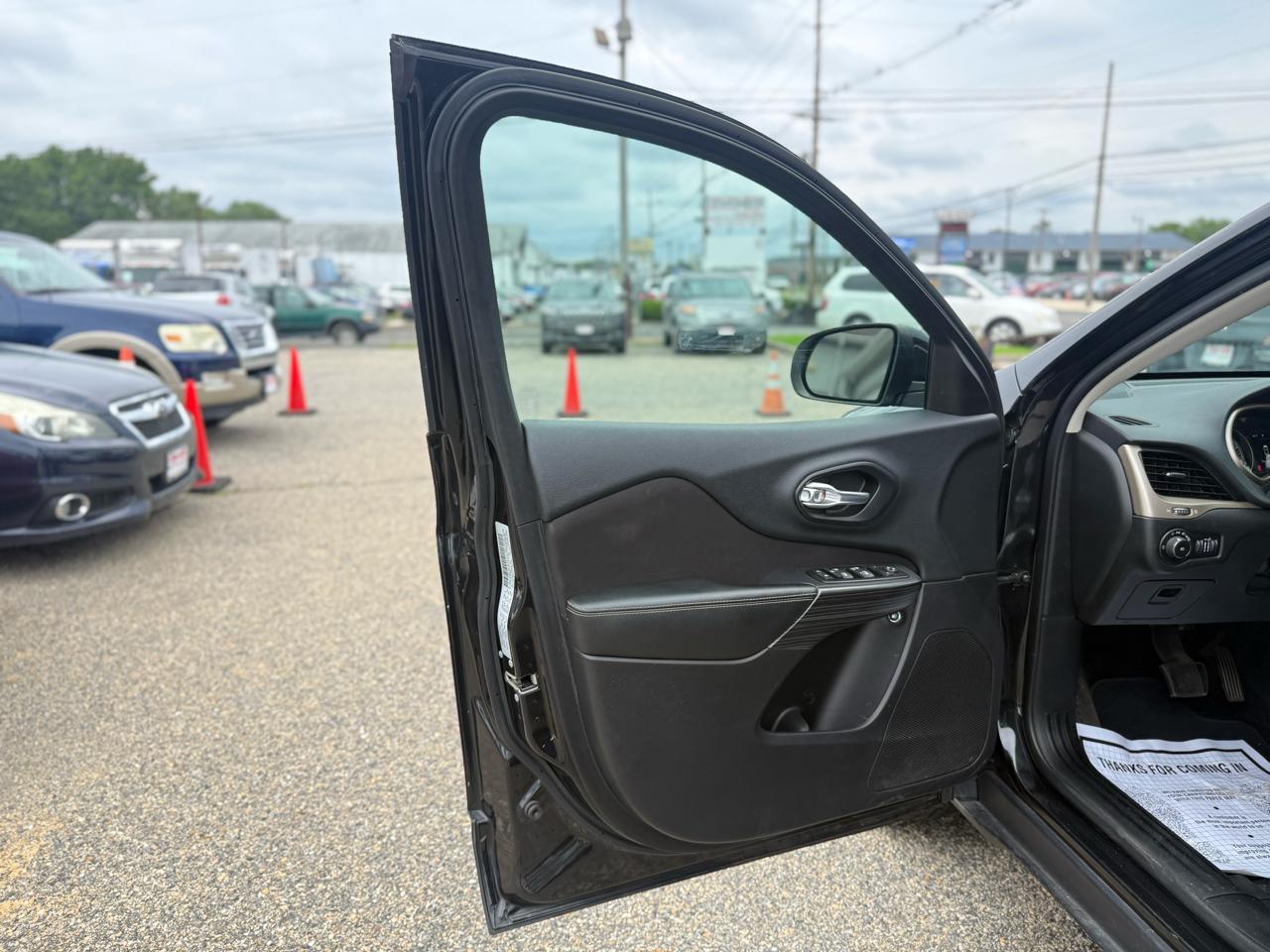 Jeep Cherokee Latitude 4WD 2015